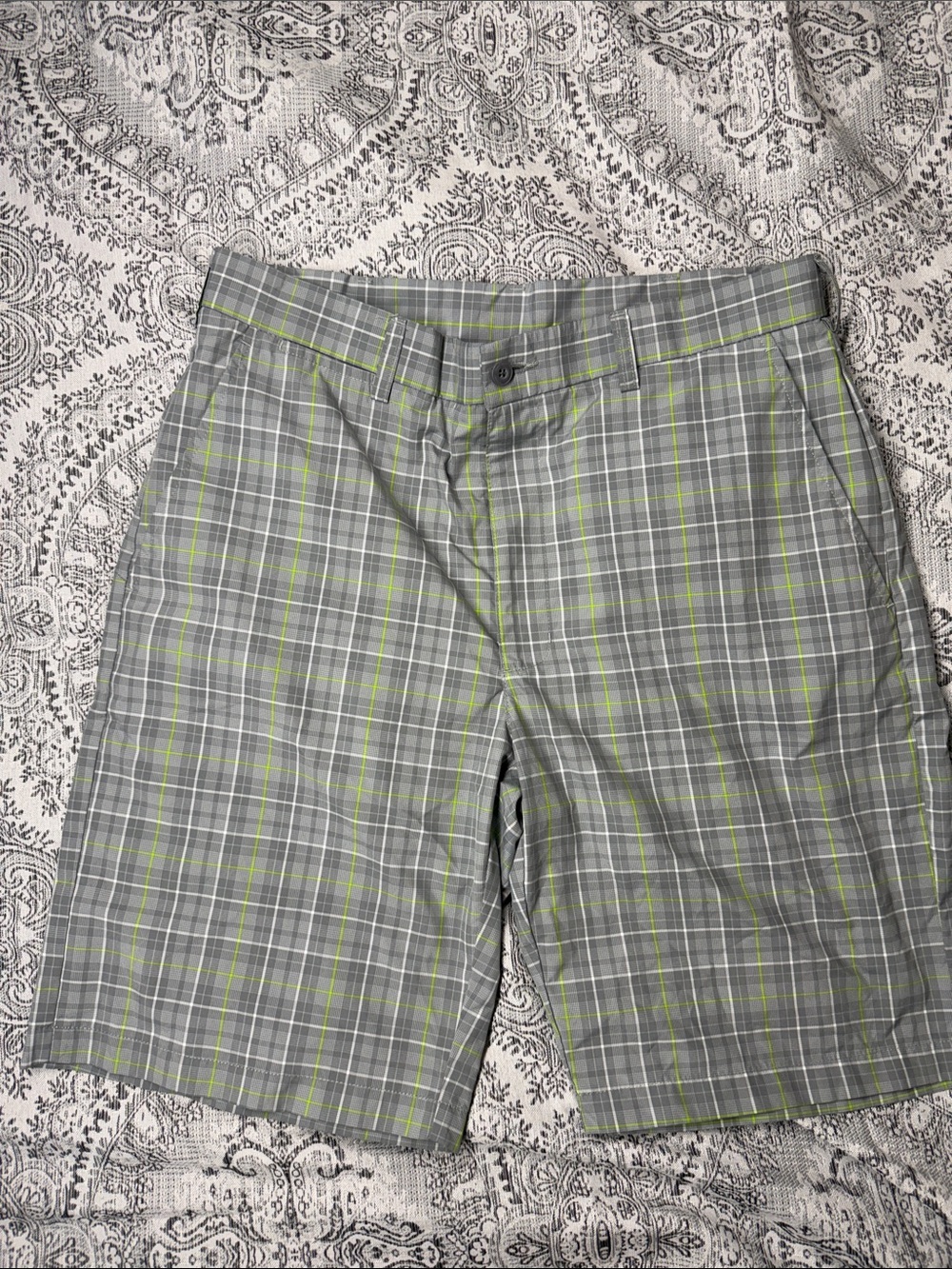 Ben Hogan - Gray Plaid Men's Shorts with Lime Accent - 34